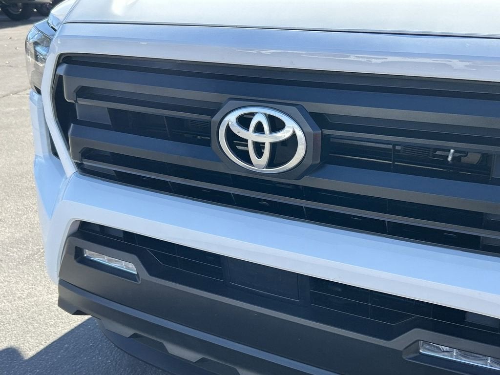 2025 Toyota Tacoma SR5