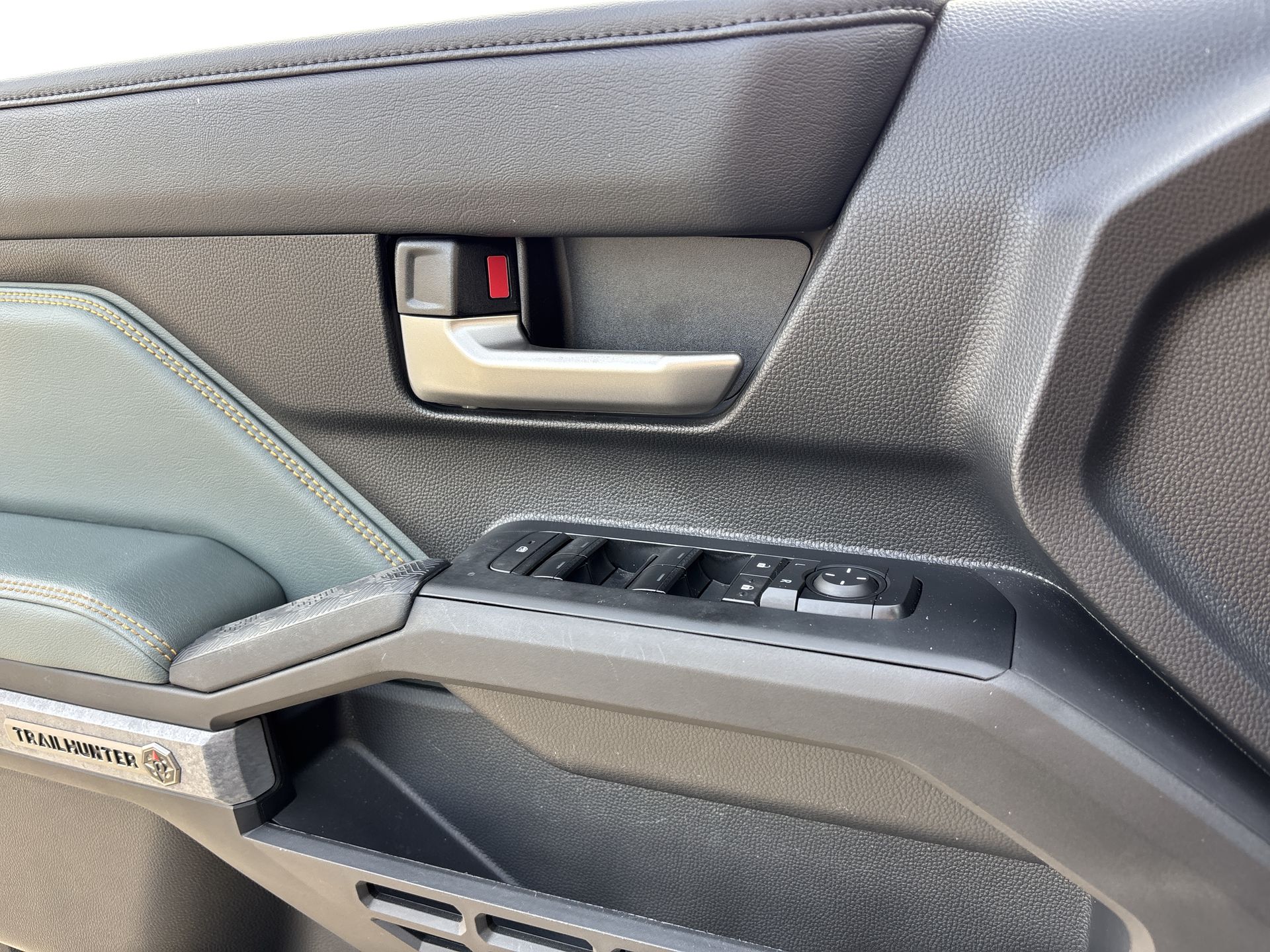 2024 Toyota Tacoma Hybrid Trailhunter