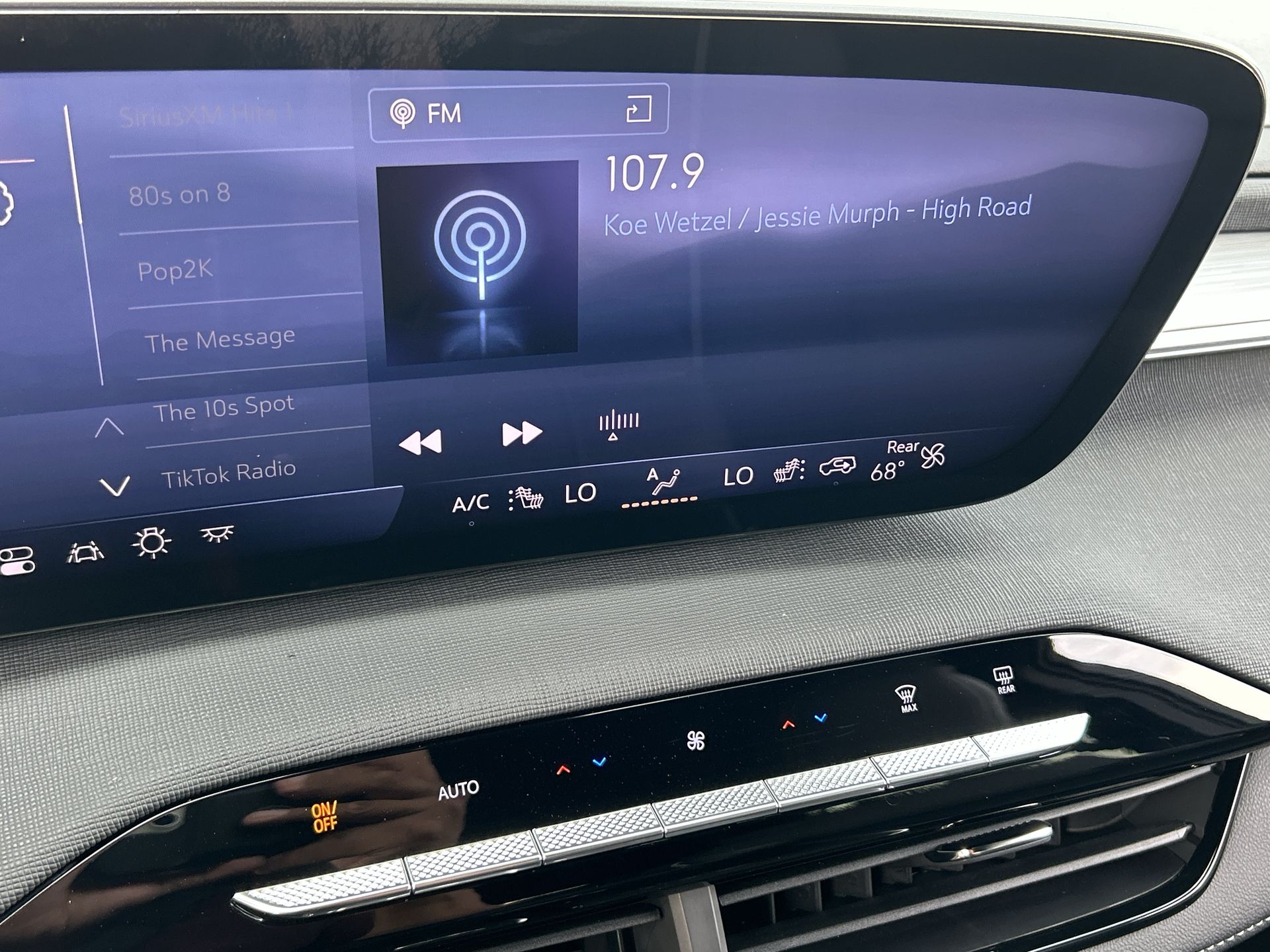 2025 Buick Enclave Preferred