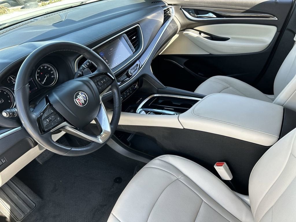 2022 Buick Enclave Essence