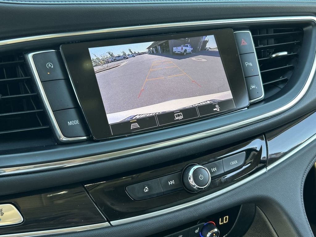 2022 Buick Enclave Essence