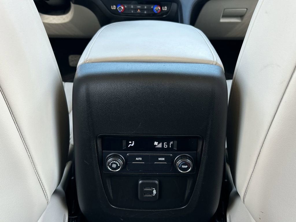 2022 Buick Enclave Essence