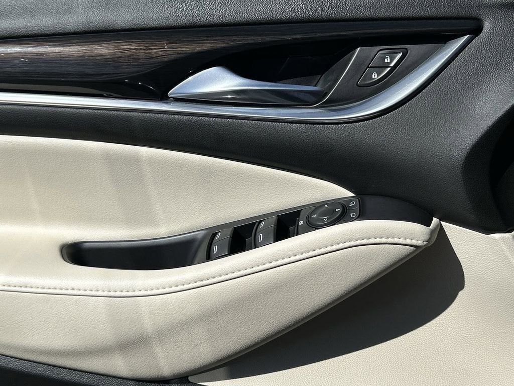 2022 Buick Enclave Essence