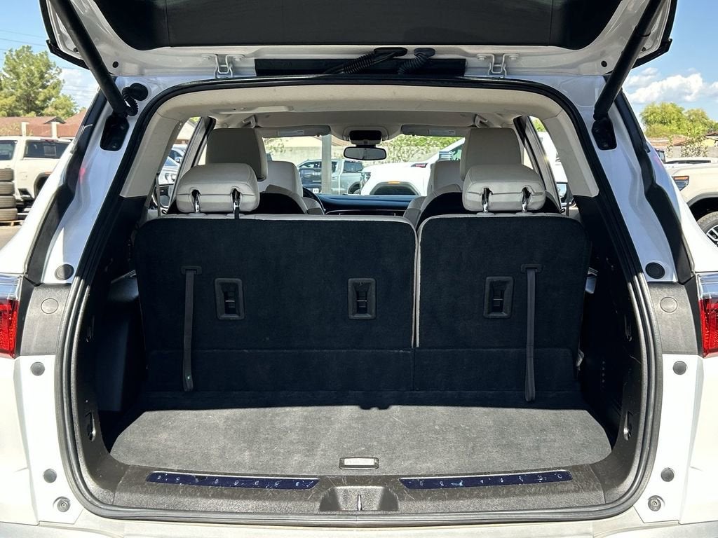 2022 Buick Enclave Essence