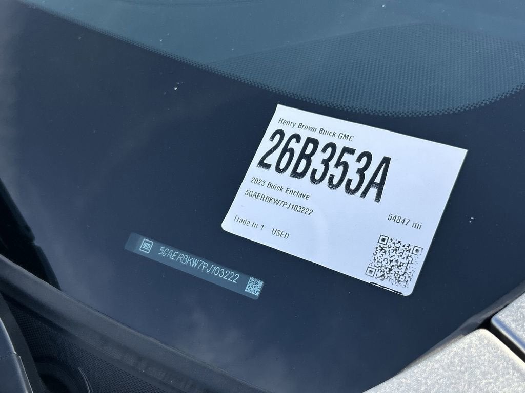 2023 Buick Enclave Essence