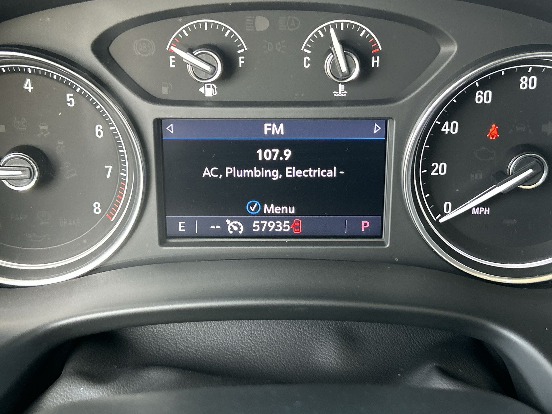 2023 Buick Enclave Essence