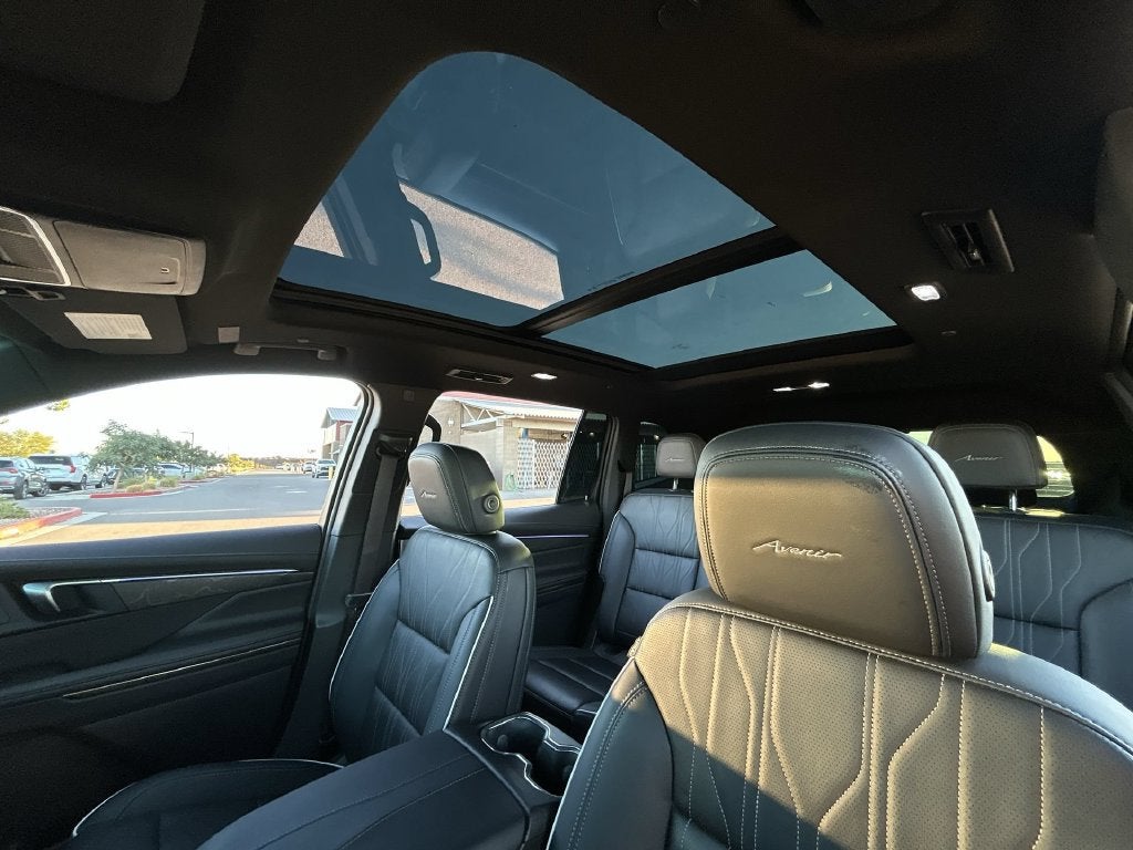 2025 Buick Enclave Avenir