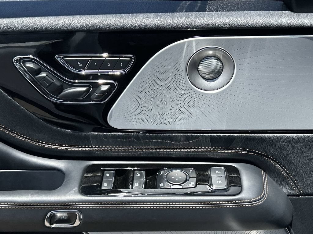 2025 Lincoln Aviator Black Label