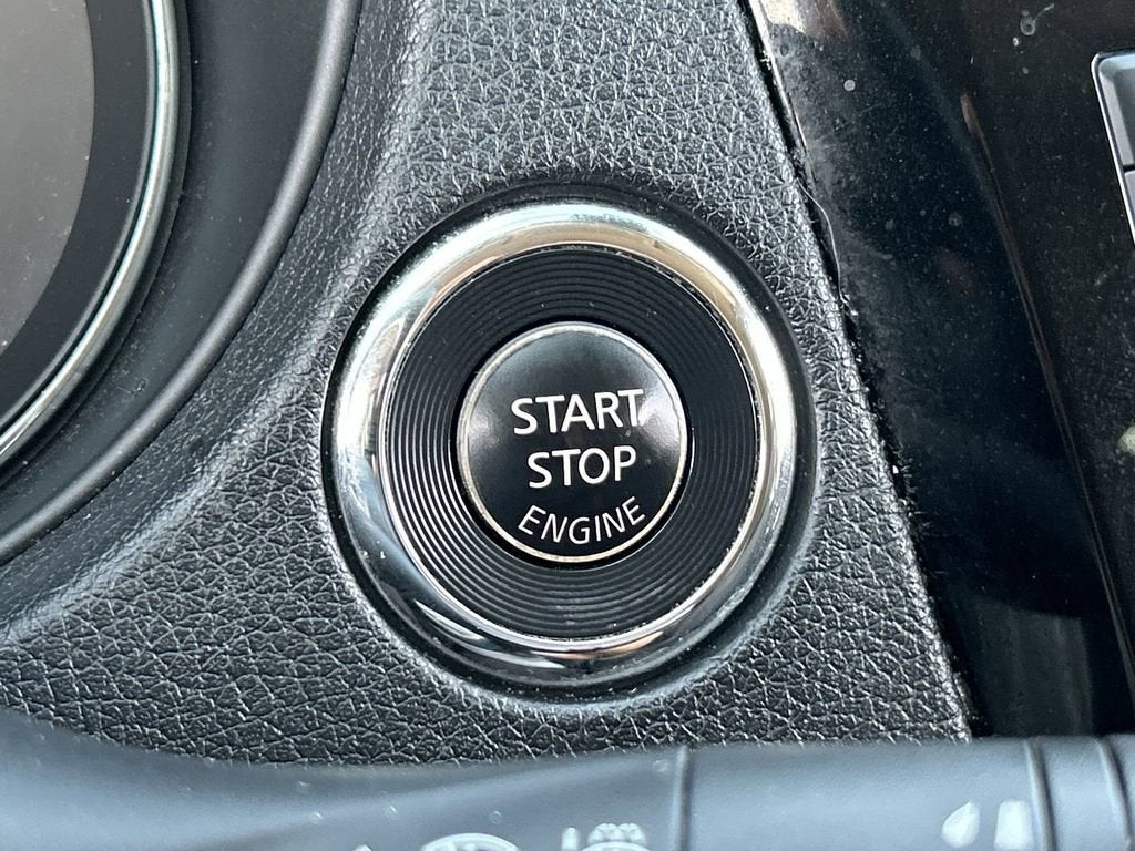 2020 Nissan Rogue SV FWD