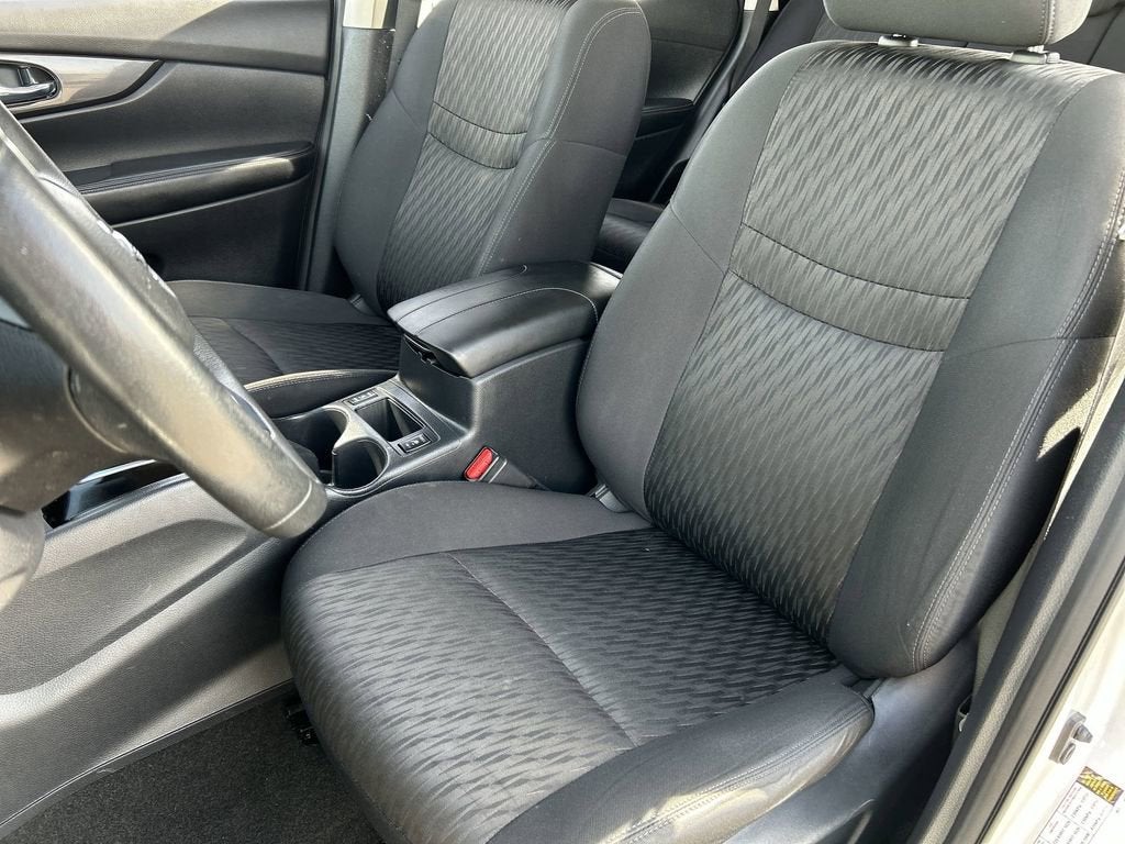 2020 Nissan Rogue SV FWD