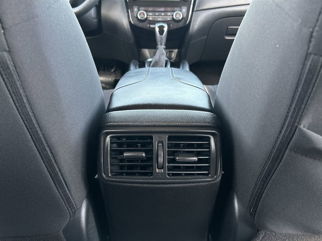 2020 Nissan Rogue SV FWD