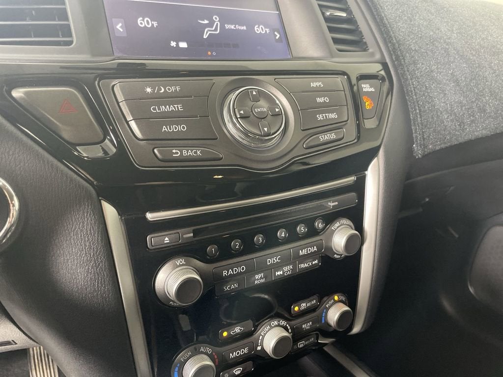 2020 Nissan Pathfinder SV