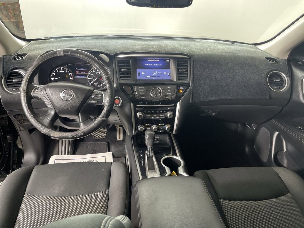 2020 Nissan Pathfinder SV