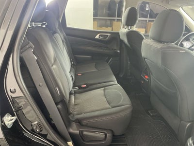 2020 Nissan Pathfinder SV