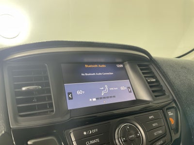 2020 Nissan Pathfinder SV