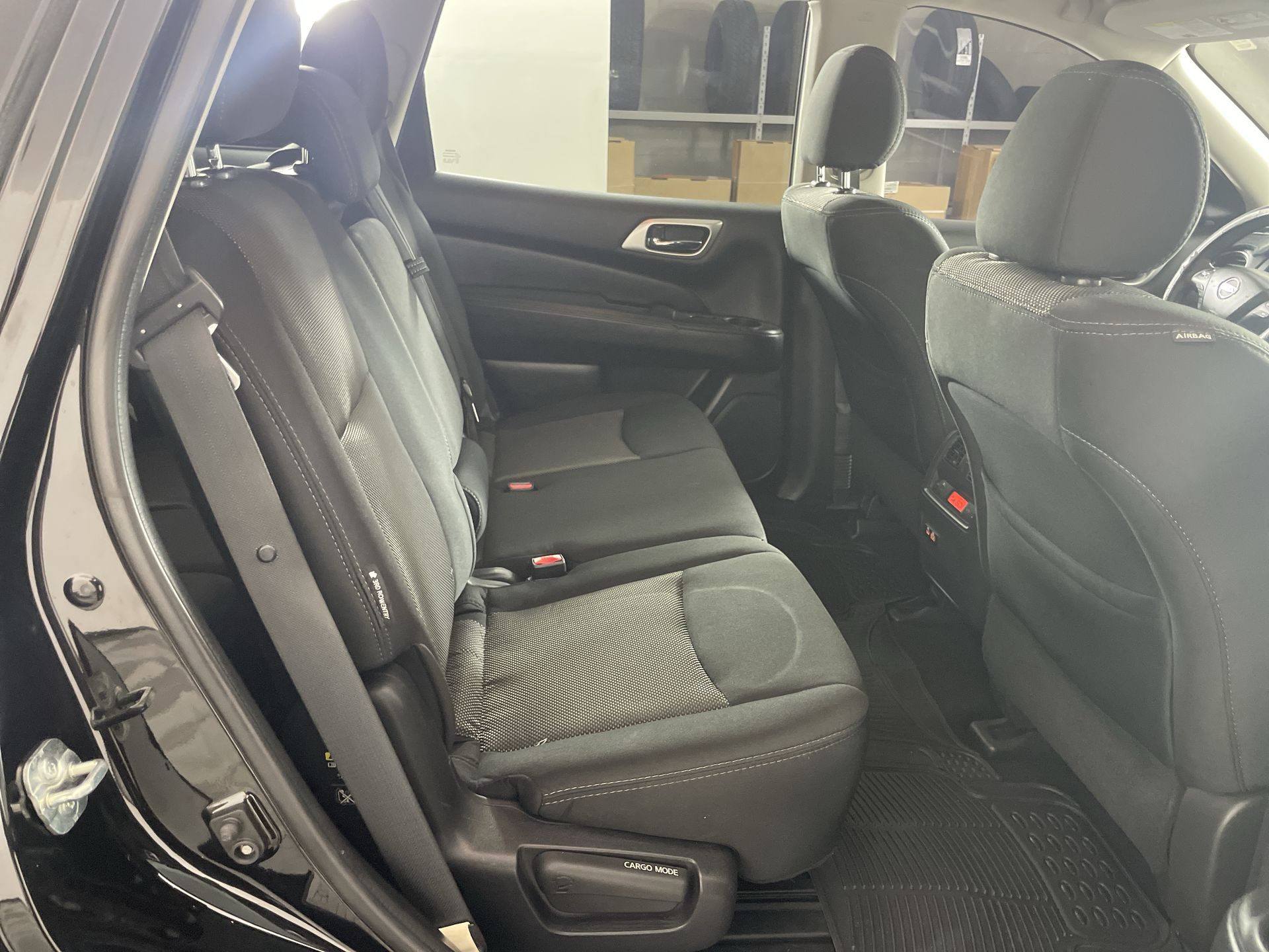 2020 Nissan Pathfinder SV