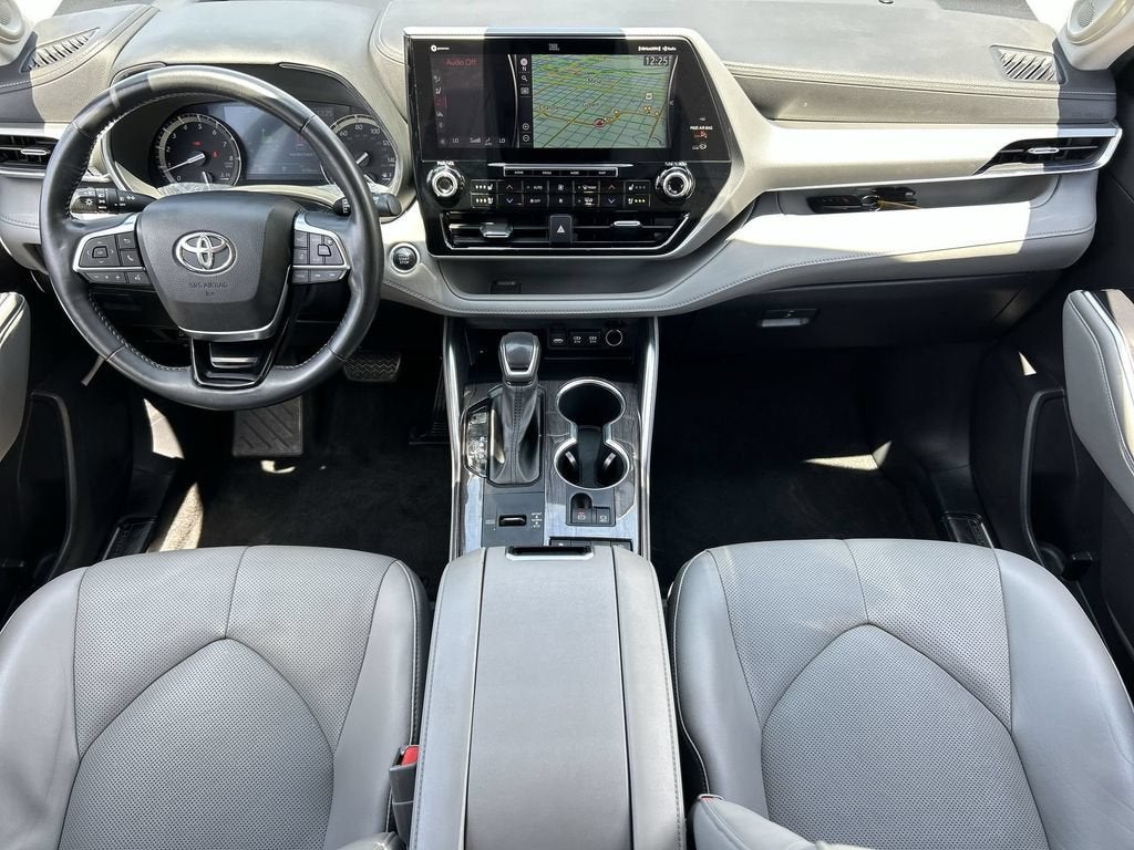 2021 Toyota Highlander Platinum