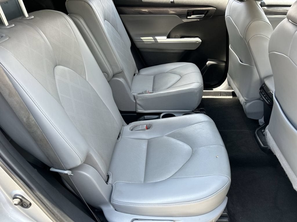 2021 Toyota Highlander Platinum