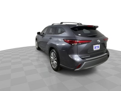 2023 Toyota Highlander Platinum