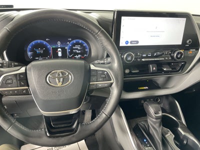 2023 Toyota Highlander Platinum