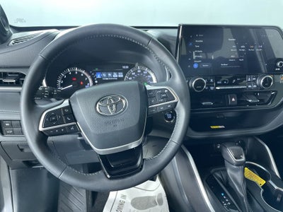 2023 Toyota Highlander LE