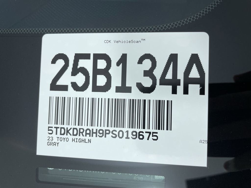 2023 Toyota Highlander LE