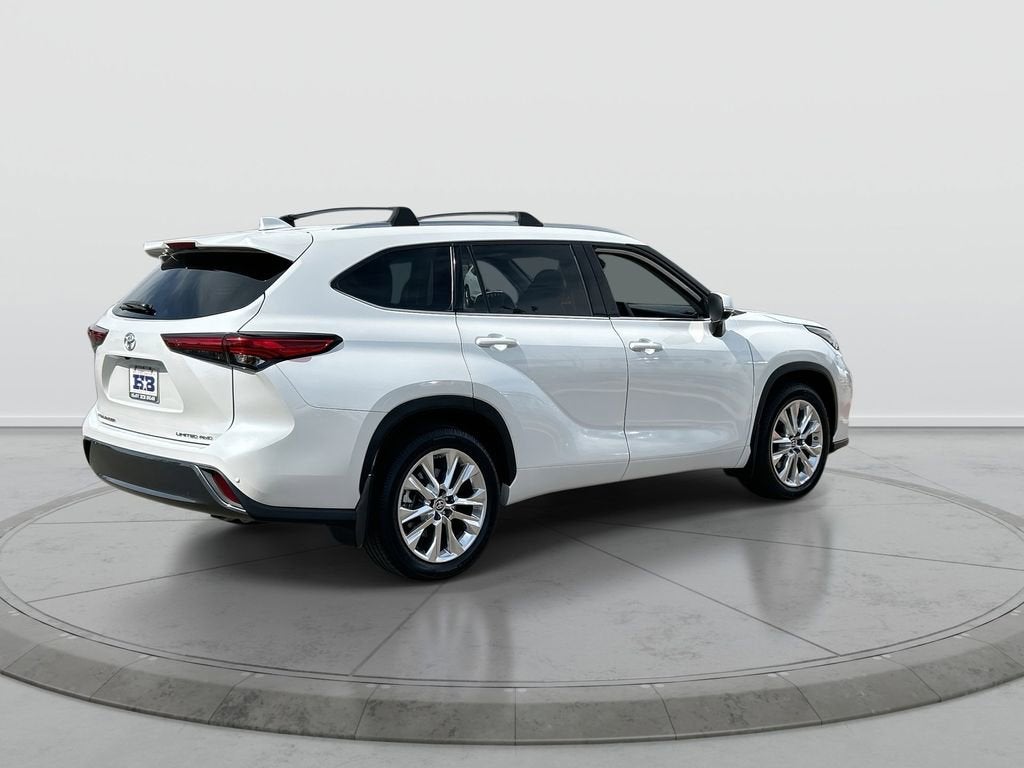 2023 Toyota Highlander L
