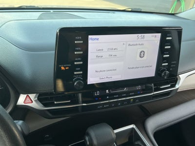 2023 Toyota Sienna LE