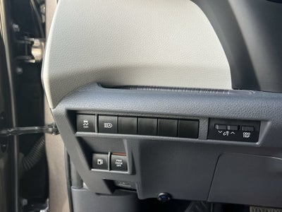 2023 Toyota Sienna LE