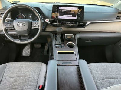 2023 Toyota Sienna LE