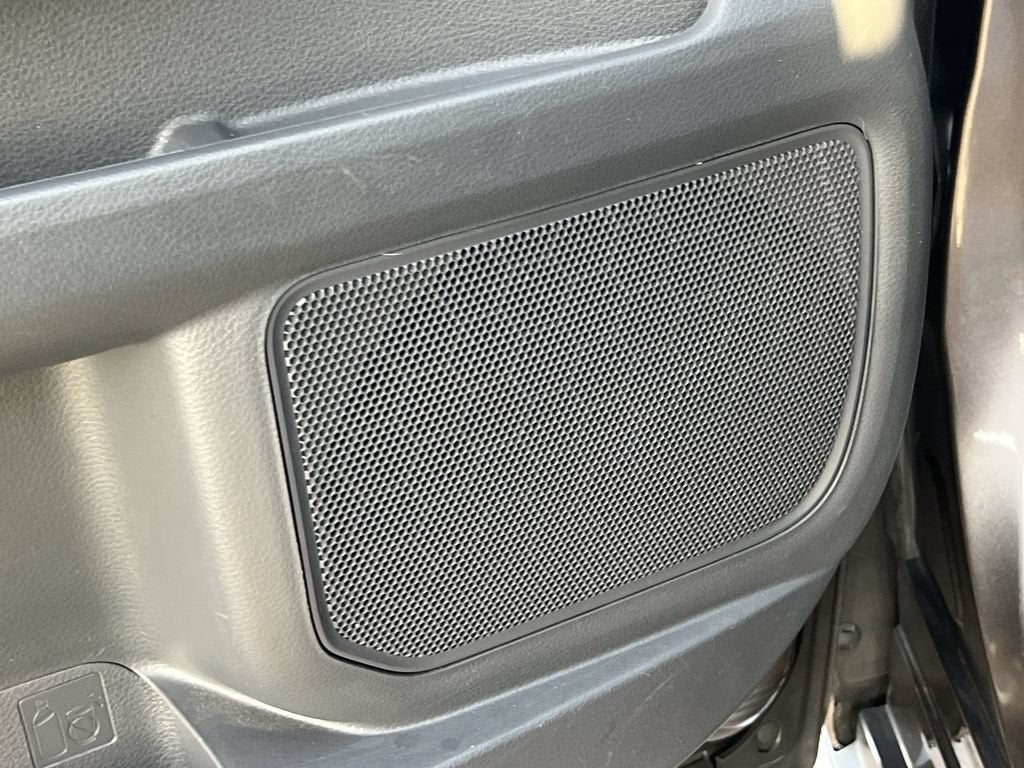 2023 Toyota Sienna LE