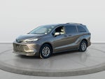 2023 Toyota Sienna LE
