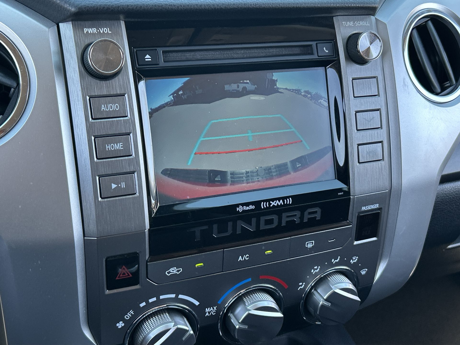 2016 Toyota Tundra SR5 5.7L V8