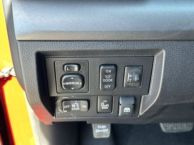 2016 Toyota Tundra SR5 5.7L V8