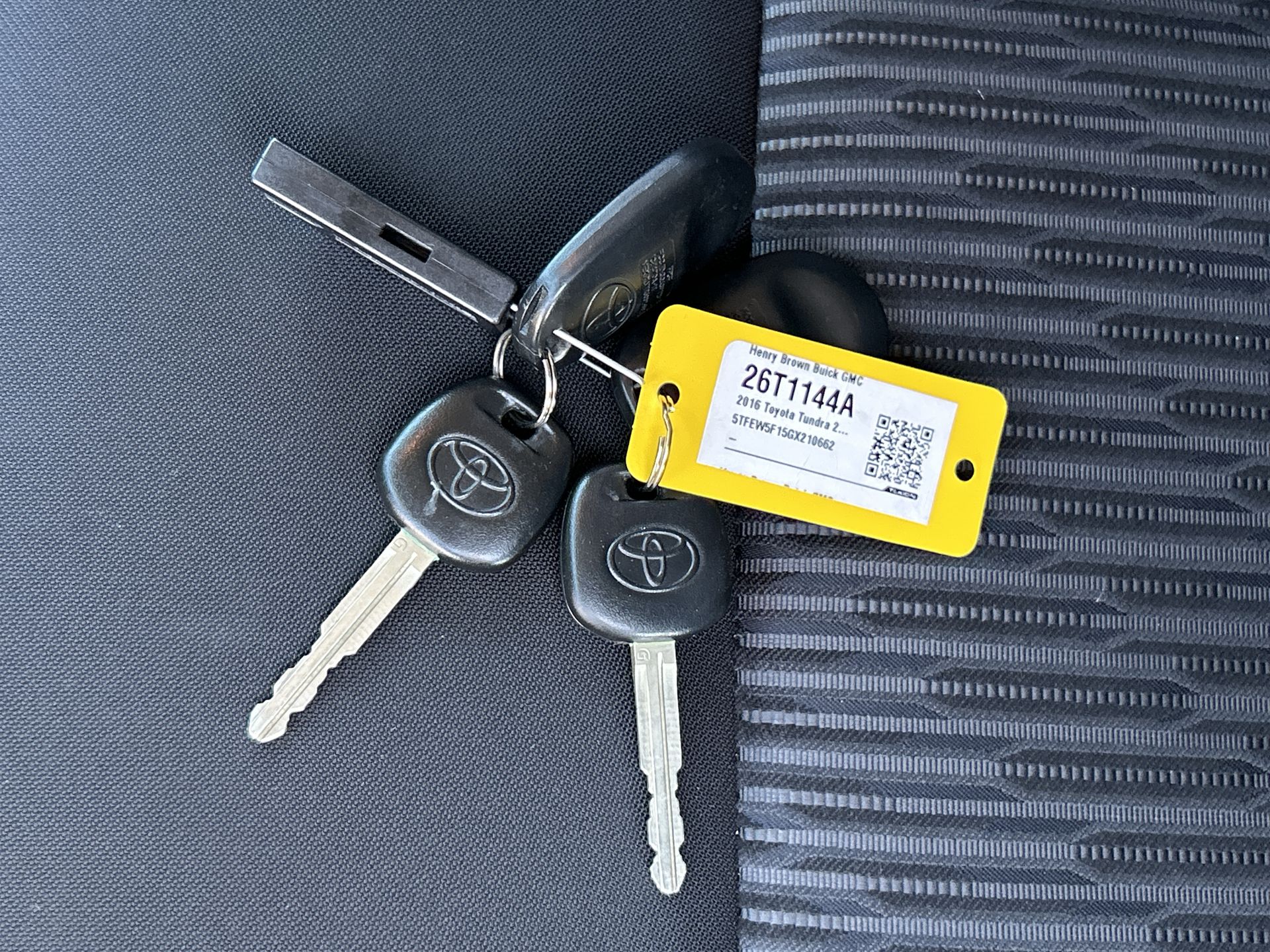 2016 Toyota Tundra SR5 5.7L V8