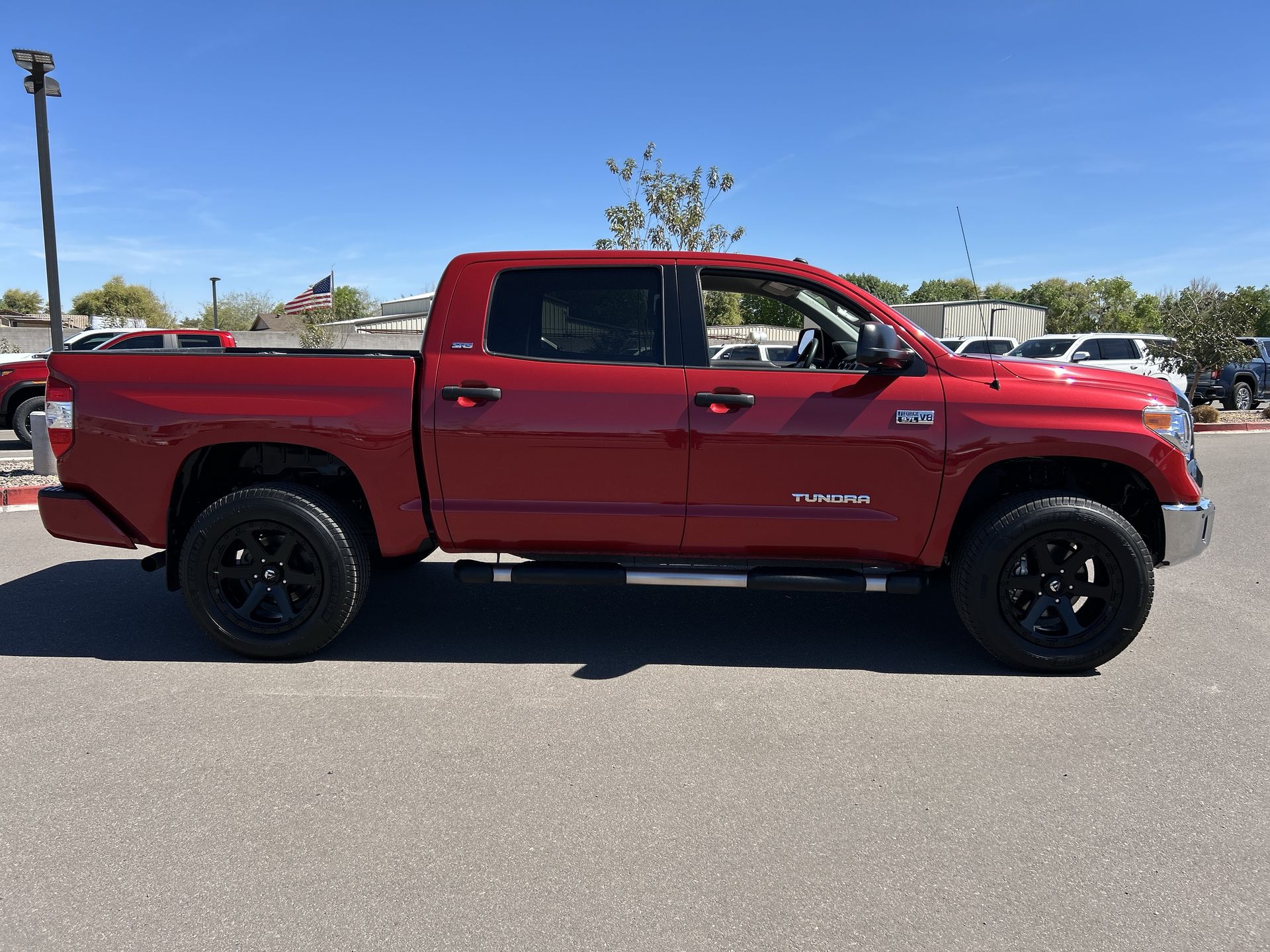 2016 Toyota Tundra SR5 5.7L V8