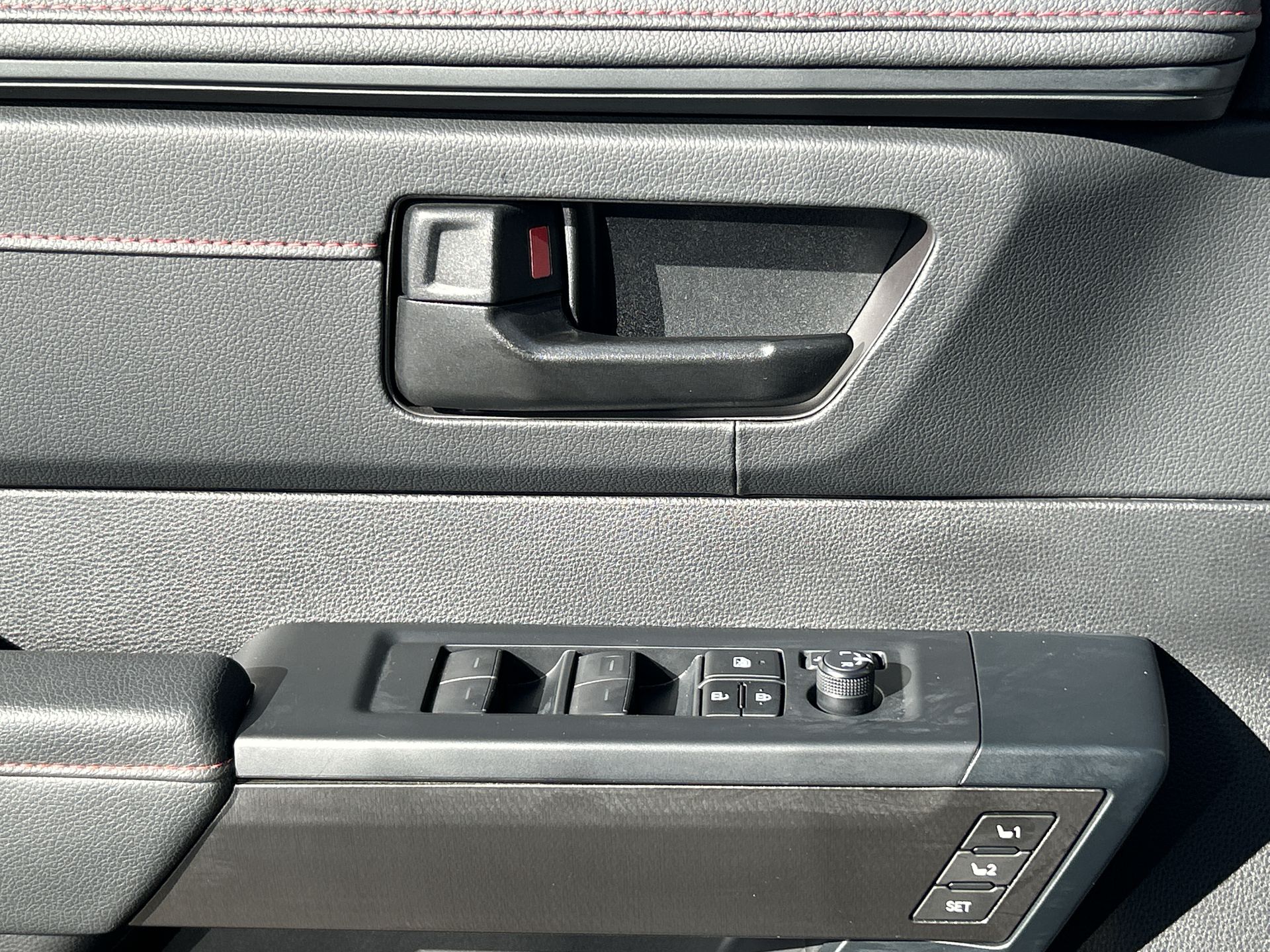 2025 Toyota Tundra Hybrid TRD Pro Hybrid CrewMax 5.5' Bed