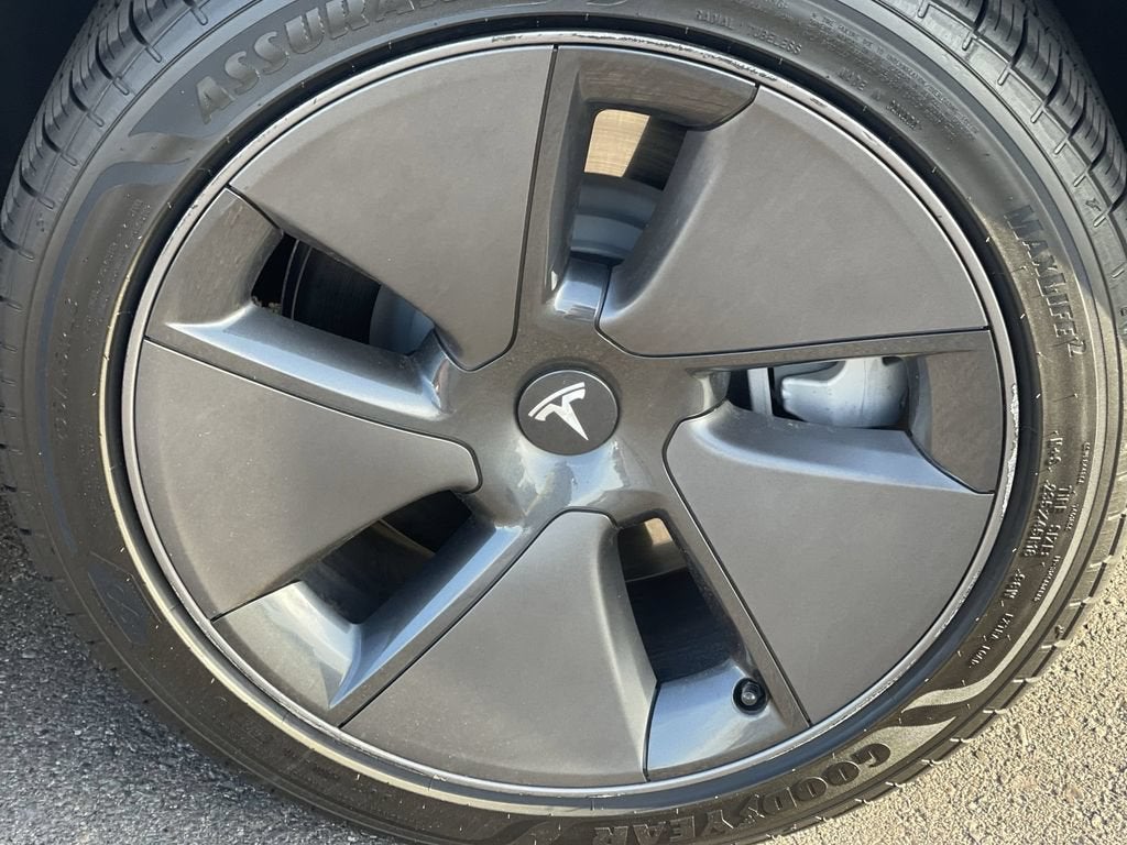 2023 Tesla Model 3 RWD