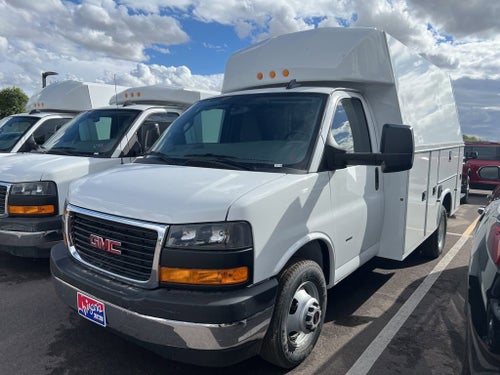 2025 GMC Savana Cutaway 3500 1WT