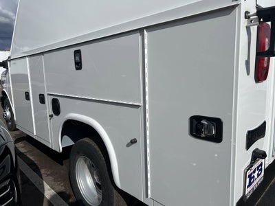 2025 GMC Savana Cutaway 3500 1WT