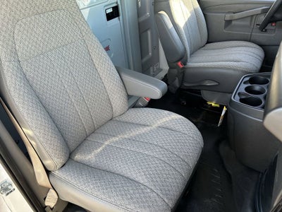 2025 GMC Savana Cutaway 3500 1WT