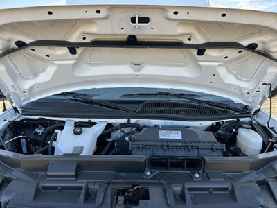 2025 GMC Savana Cutaway 3500 1WT