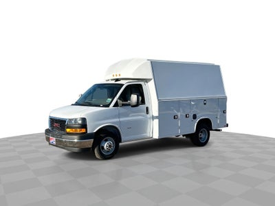 2025 GMC Savana Cutaway 3500 1WT