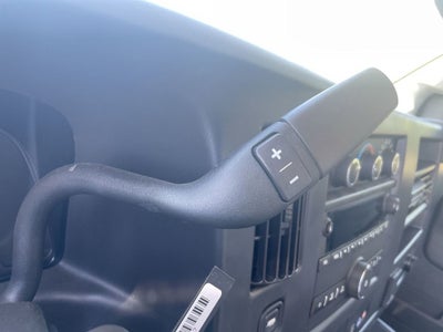 2025 GMC Savana Cutaway 3500 1WT