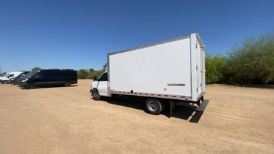 2025 GMC Savana Cutaway 3500 1WT