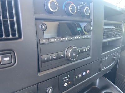 2025 GMC Savana Cutaway 3500 1WT