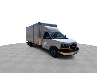 2025 GMC Savana Cutaway 3500 1WT