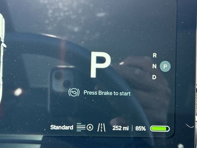 2023 Rivian R1S Adventure