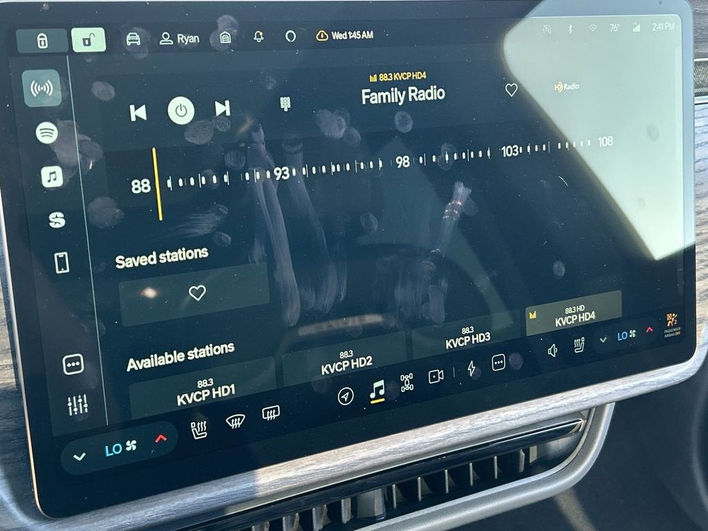 2023 Rivian R1S Adventure