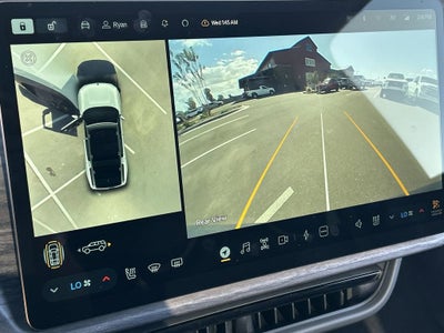 2023 Rivian R1S Adventure